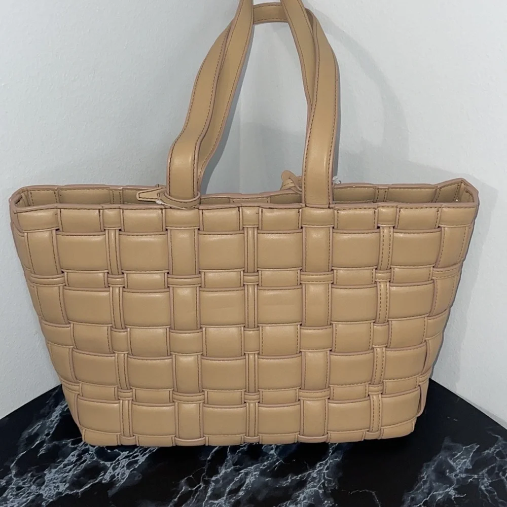 MICHAEL KORS Ivy Tote Bag & Wallet Woven Synthetic Leather 2pc Handbag AUTHENTIC - Picture 6 of 13